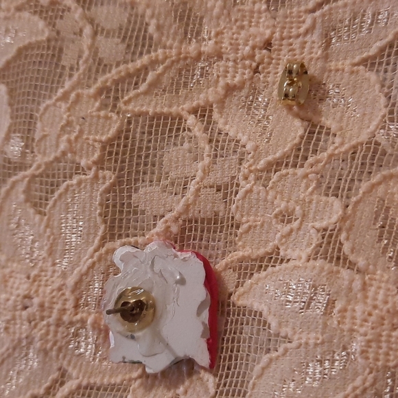 Free With Bundle -Santa earrings,  Santa's sleugh ,Santa slay , presents vintage - Picture 3 of 3